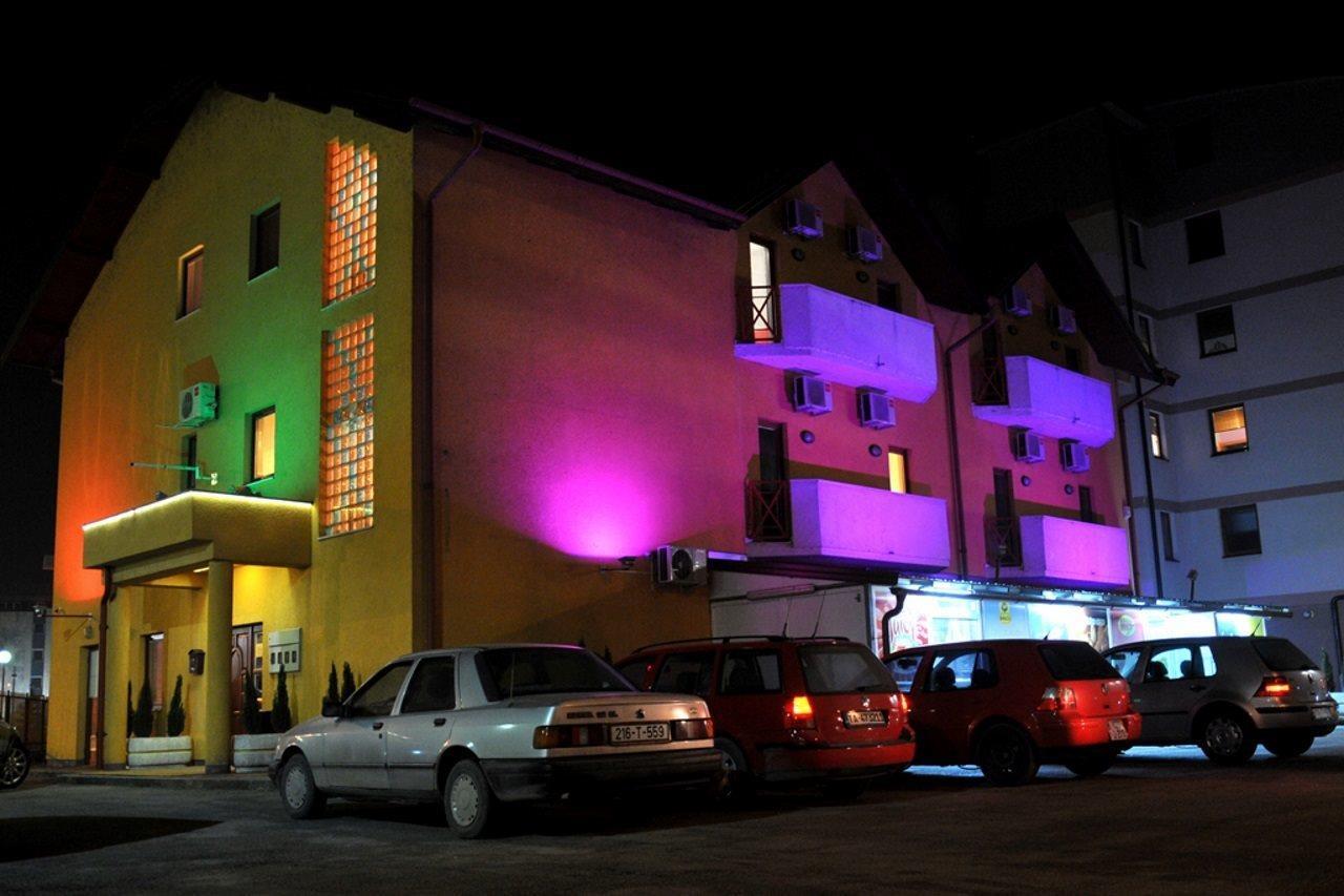 Hotel Arizona Sarajevo Lukavica ภายนอก รูปภาพ